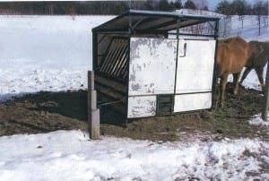 used-horse-feeder